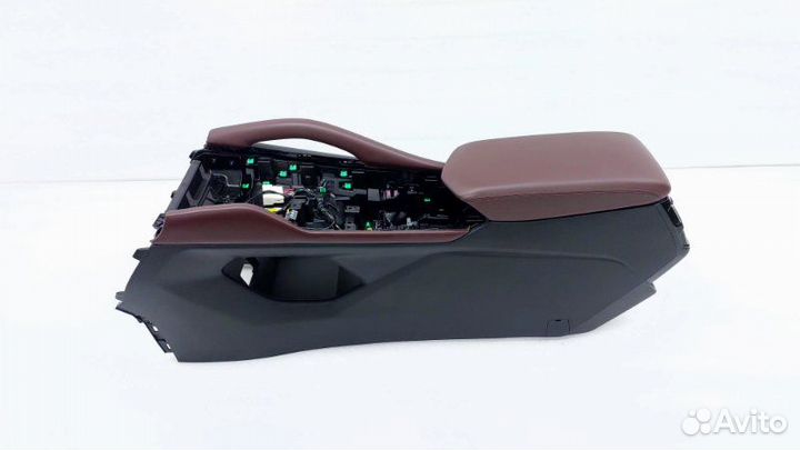 Б/У Б/У Центральная консоль Состояние отличное