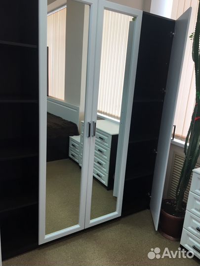 Трельяж стенка комод с пуфом