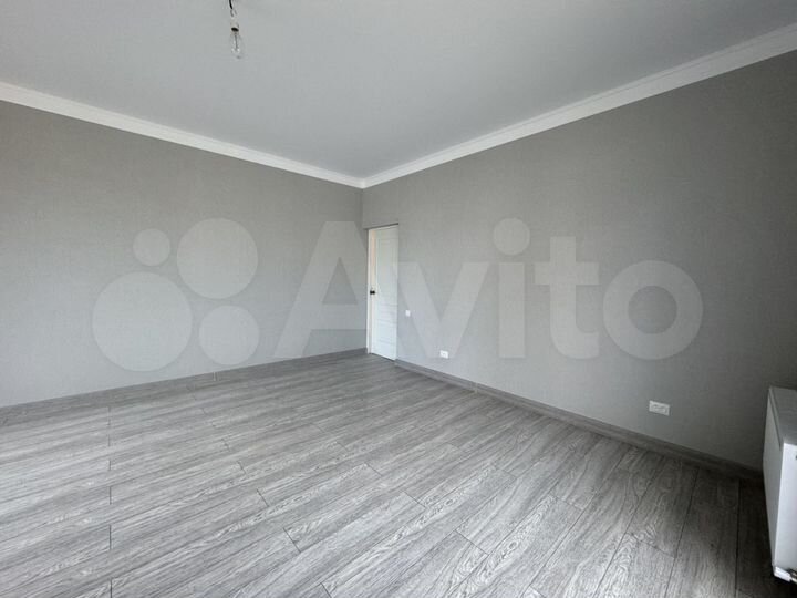 2-к. квартира, 68 м², 2/12 эт.