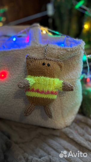 Брелок Котик вязаный