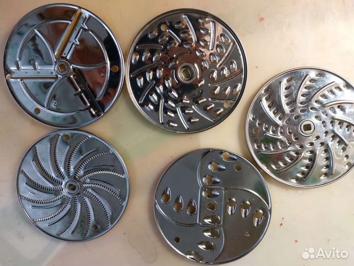 Многофункциональная терка-комбаин