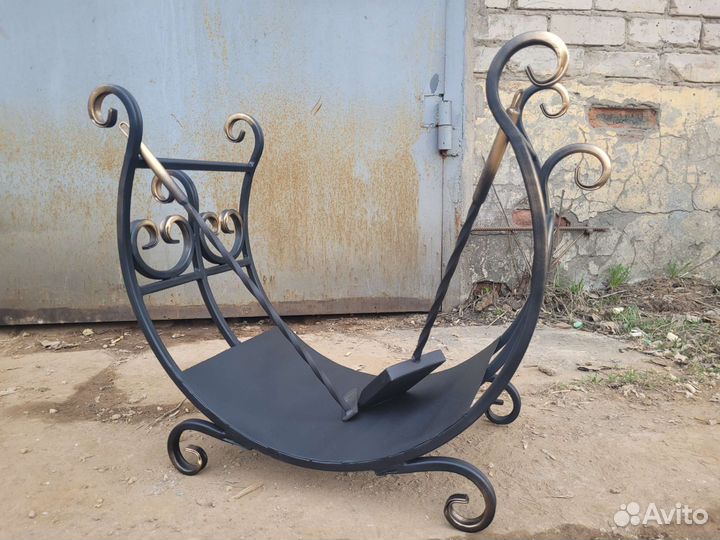 Дровница кованая