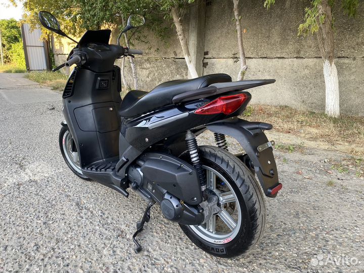 Aprilia SpotSity 200