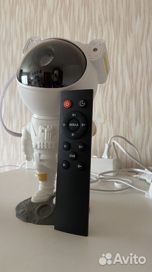 Ночник проектор космонавт звездное небо