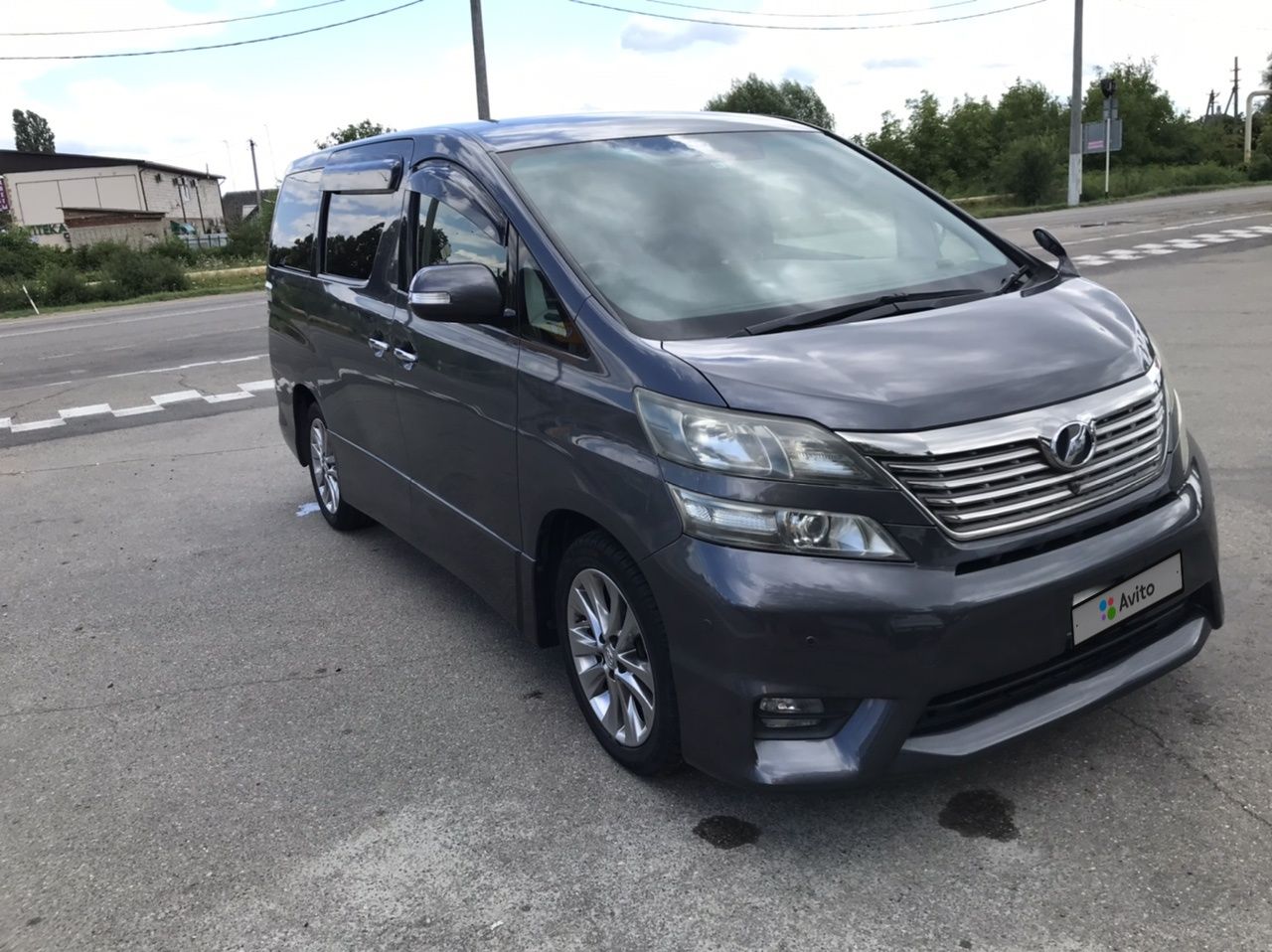 Toyota Vellfire: фото владельца