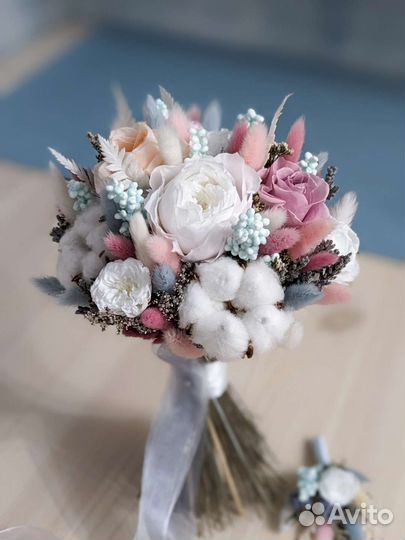 Букет невесты из сухоцветов Свадебный букет