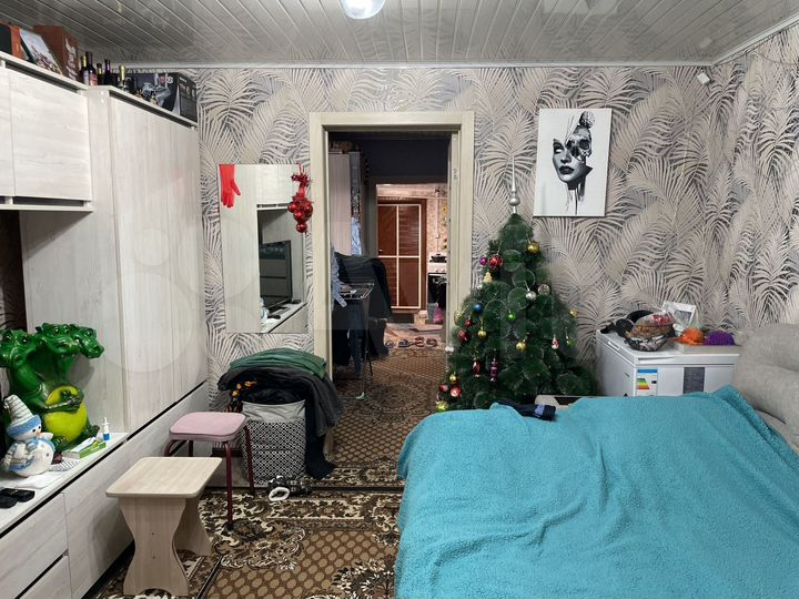 Дом 32,6 м² на участке 2 сот.