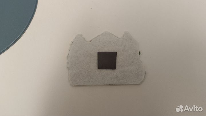 Магнит на холодильник