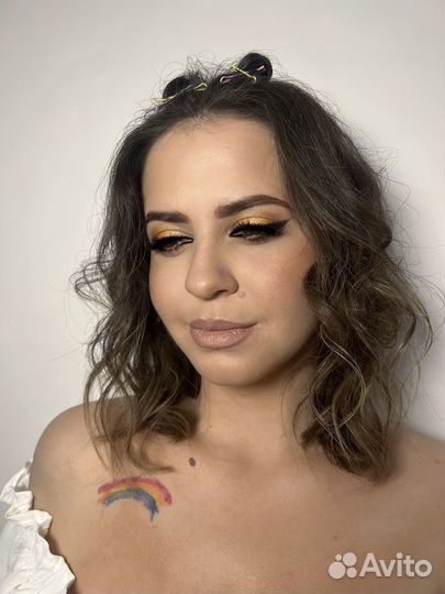 Макияж и прическа