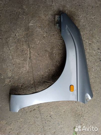 Крыло левое тойота приус 10