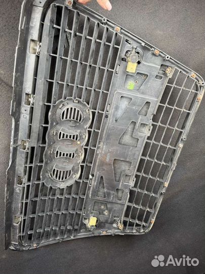 Решетка радиатора audi a6c6