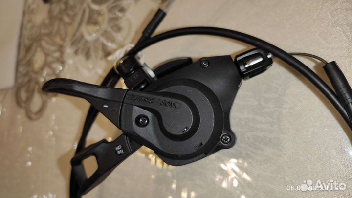 Манетка и переклюк shimano deore m6000