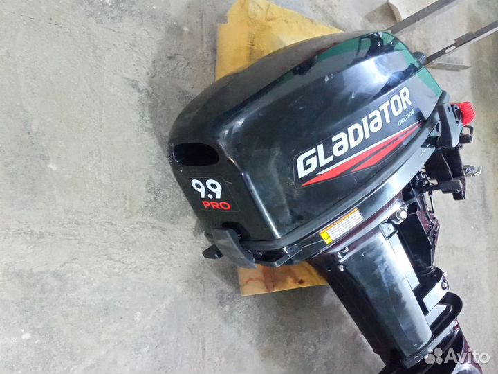 Лотка и мотор Гладиатор 380 pro, 9.9 pro