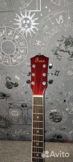 Акустическая гитара