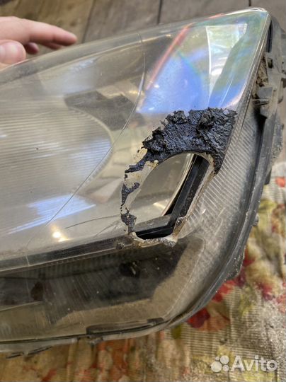 Фара левая skoda rapid