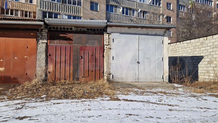 Гараж, > 30 м²