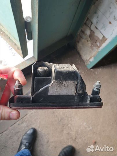 Фара задняя противотуманная ниссан жук