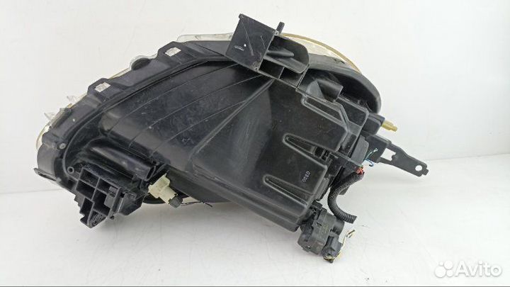 Фара левая Nissan March K13 2011