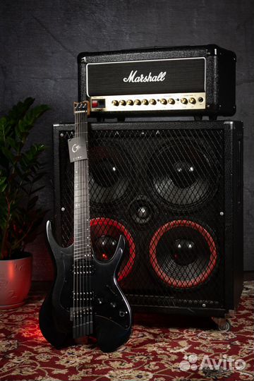 Электрогитара безголовая gtrs W800 +комплект