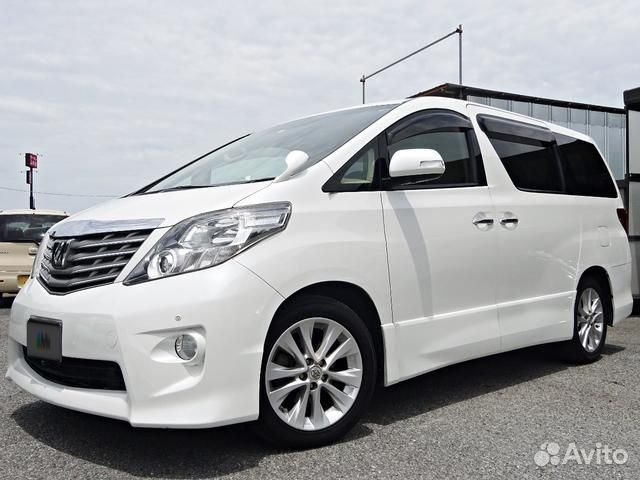 Toyota Alphard 2012