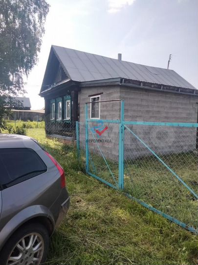 Дом 32,4 м² на участке 45,7 сот.