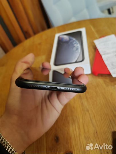 iPhone Xr, 64 ГБ