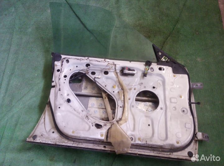 Дверь toyota mark2