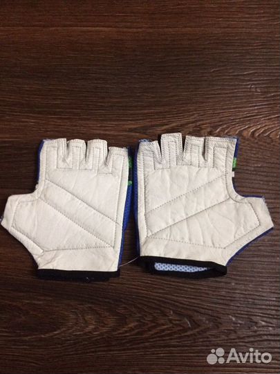 Перчатки, митинки для велоспорта