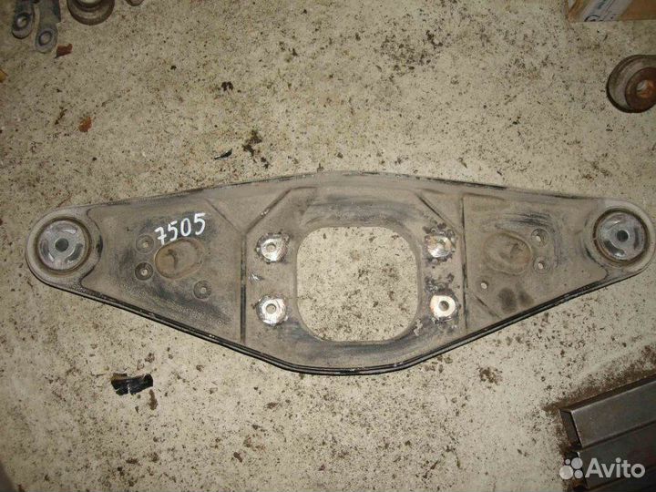 Кронштейн Mercedes E W211 2002-2009