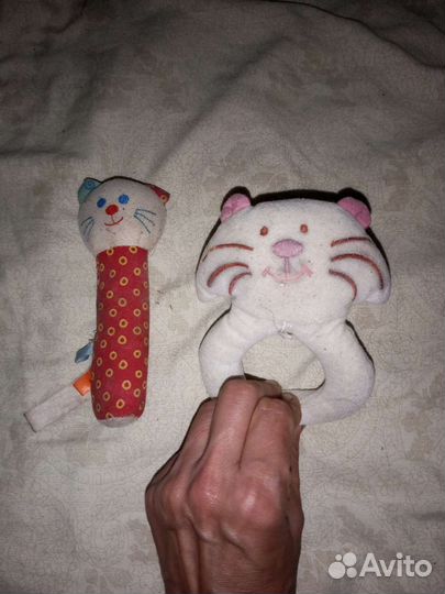 Игрушки. Грызунки и пищалки