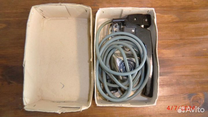 Электроутюг бытовой с терморегулятором рабочий