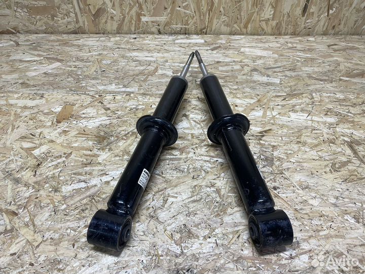 Амортизатор передний Land Rover Discover IV