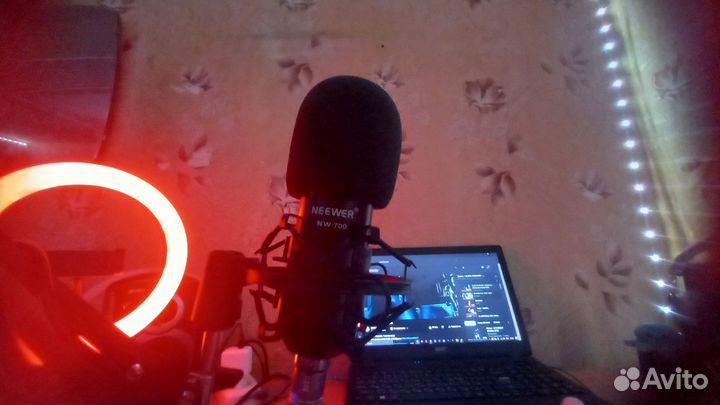 Конденсаторный Микрофон Neewer NW-700