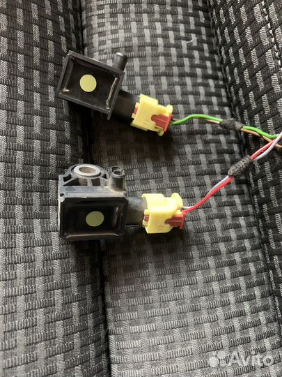 Датчик удара (подушки безопасности-airbag)