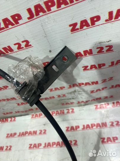 Трос газа Mitsubishi Delica PD6W 6G72 1998