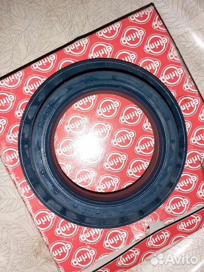 Сальник заднего моста