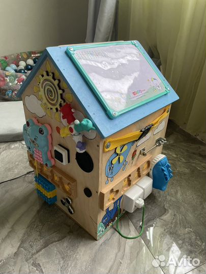 Бизиборд домик большой (бизидом)