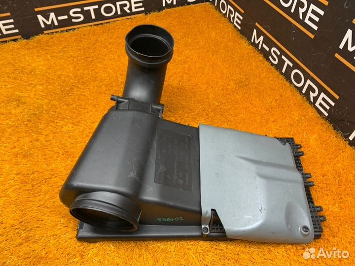 Корпус воздушного фильтра левый Porsche Cayenne