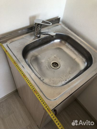 Кухонная мойка с тумбой