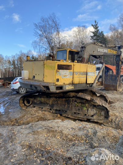 Гусеничный экскаватор Volvo EC200, 1995