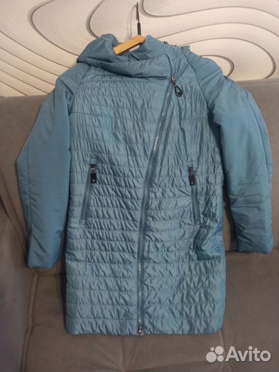 Продам осеннюю куртку