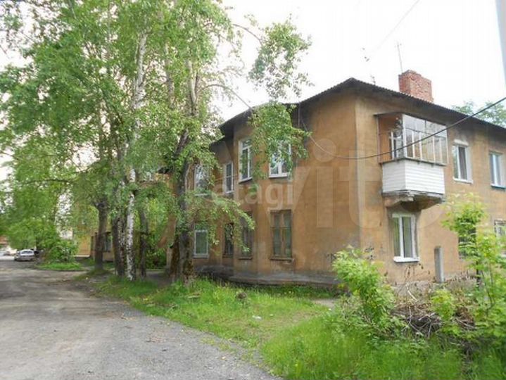 2-к. квартира, 43 м², 1/2 эт.