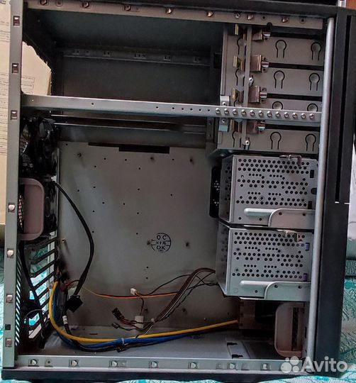 Продается компьютерный корпус Сhieftec без б/п