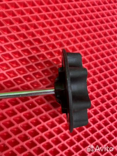 Крепление запасного колеса Toyota Camry AVV50