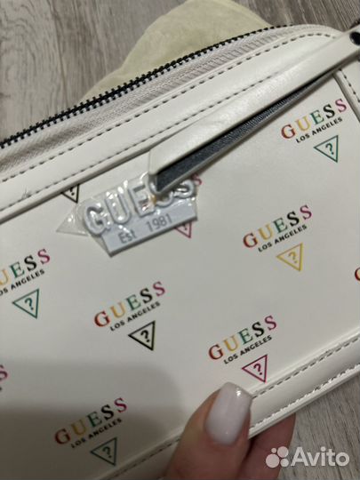 Сумка кросс боди guess
