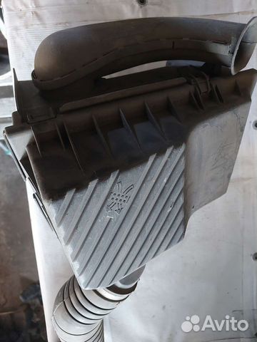 Корпус воздушного фильтра Volkswagen passat 1993