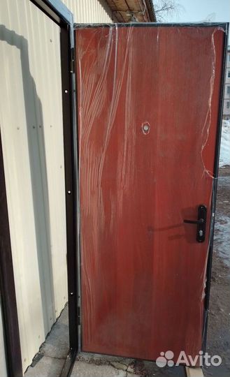 Дверь металлическая новая со склада