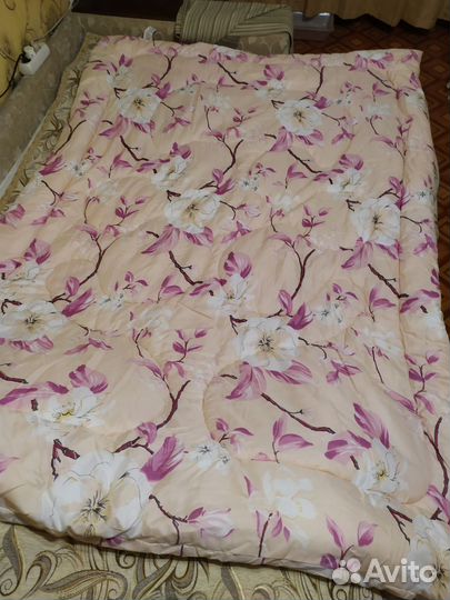 Одеяло 1.5 зимнее, новое, лёгкое и пышное, торг