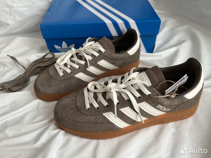 Кроссовки adidas spezial brown