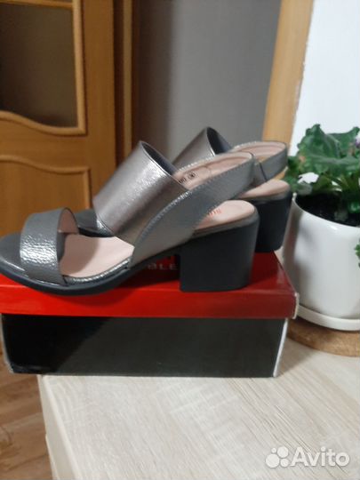 Босоножки женские 36 размер